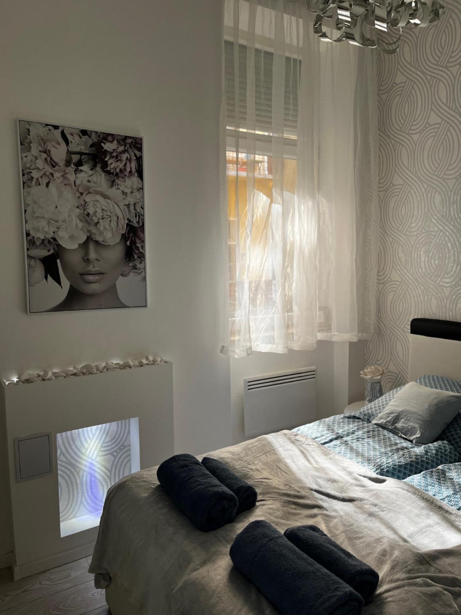 White Luxury Appartement